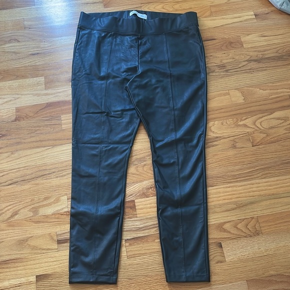 Old Navy Stevie High rise Black Faux Leather Pants Womens XL NWT Pull on - Picture 6 of 11